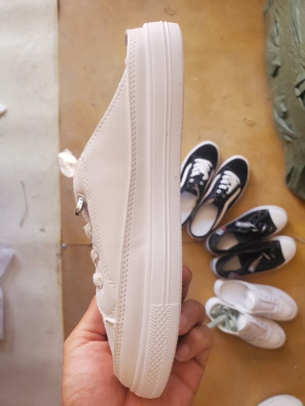 ZJ0180001FB Miscellaneous women's canvas shoes