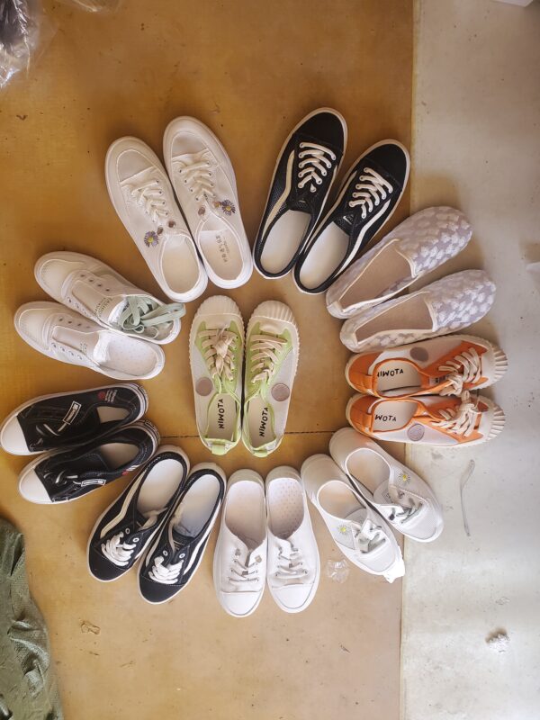 ZJ0180001FB Miscellaneous women's canvas shoes
