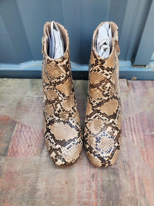 ZJ0180009XZ Miscellaneous women's boots