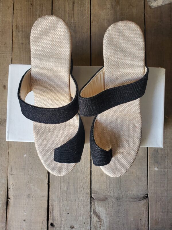 ZJ0180011GG Hemp rope slope heel shoes