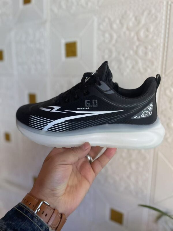 JF0150006YD Flyknit sports shoes