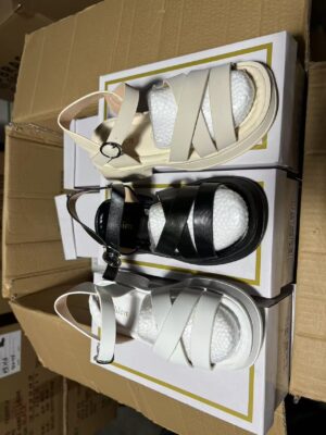 ZJ0160002ET  Students' sandals