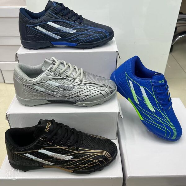 ZG0110001YD Football shoes