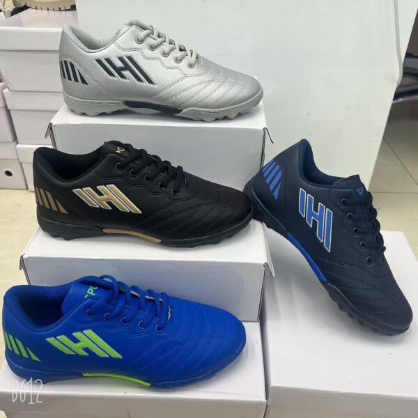 ZG0110001YD Football shoes