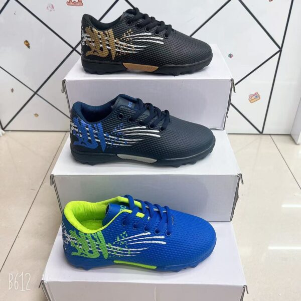 ZG0110001YD Football shoes