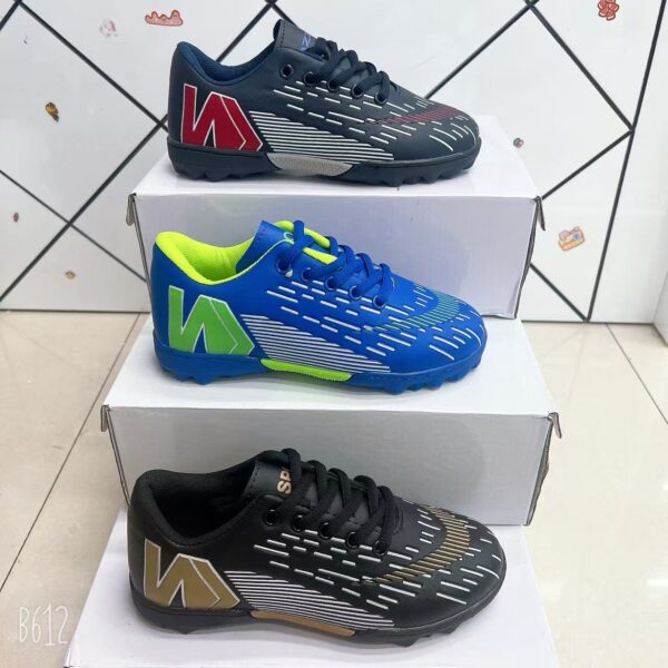 ZG0110001YD Football shoes