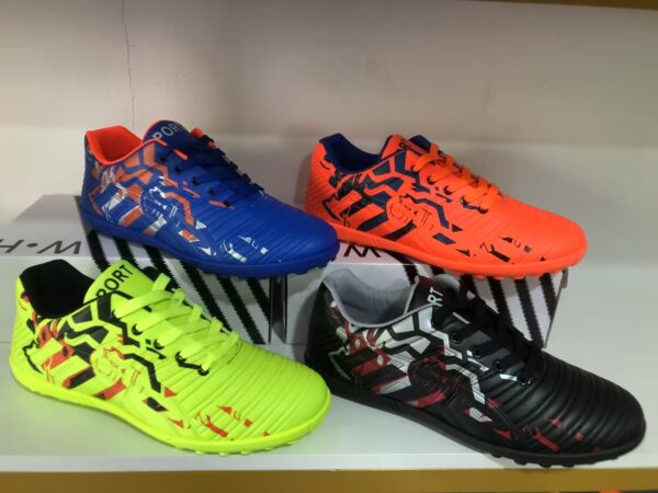 ZG0110001YD Football shoes