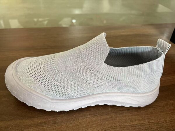 ZJ0160011YD Running shoes