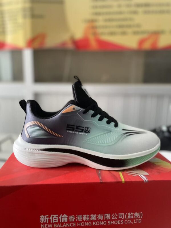 JF0150008YD Flyknit sneakers