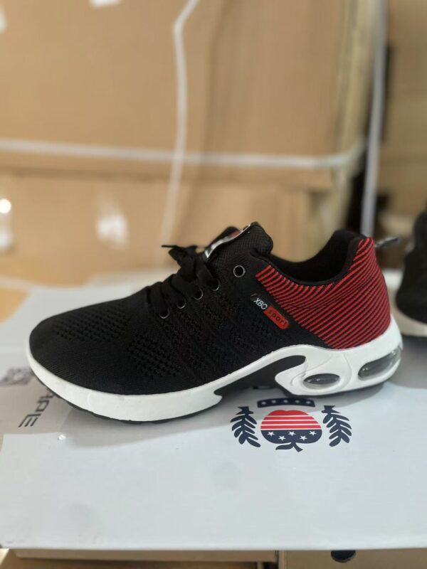 JF0150018YD Men's Flyknit Sports Shoes