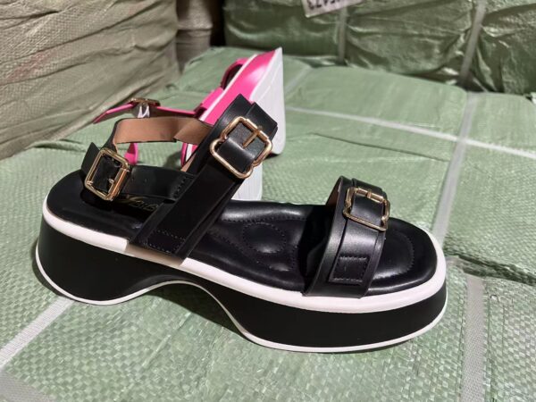 ZJ0160016LX Polyurethane sandals