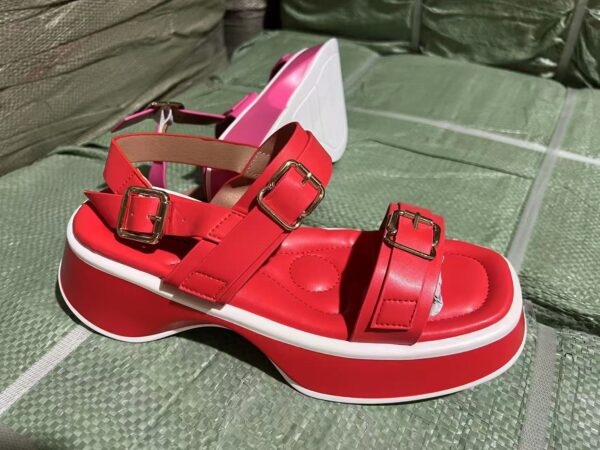 ZJ0160016LX Polyurethane sandals