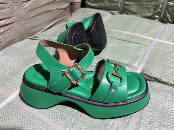 ZJ0160016LX Polyurethane sandals