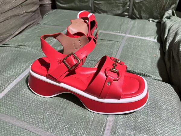 ZJ0160016LX Polyurethane sandals