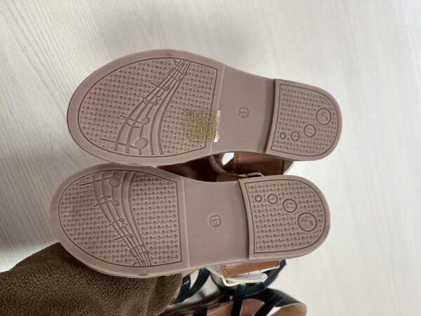 ZJ0160035ET Girls sandals