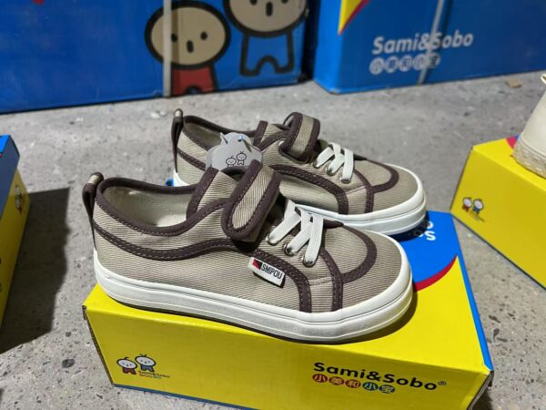 ZJ0160047ET Multiple vulcanized children's shoes, non miscellaneous