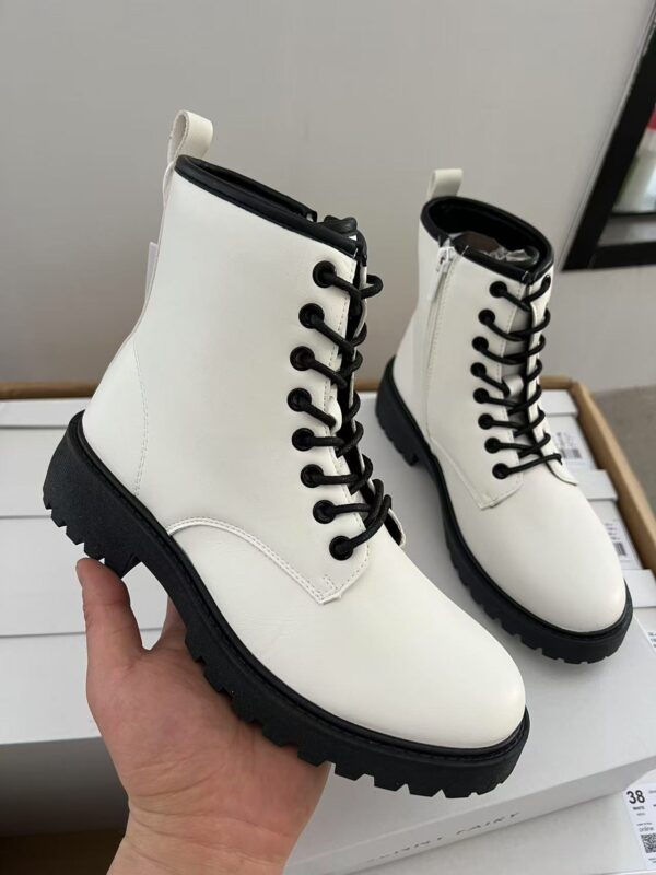 ZJ0160048XZ White women's boots