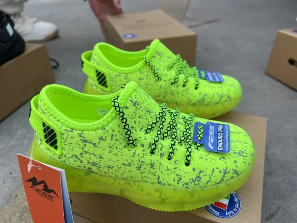 ZJ0160049ET High-quality flying woven children's shoes