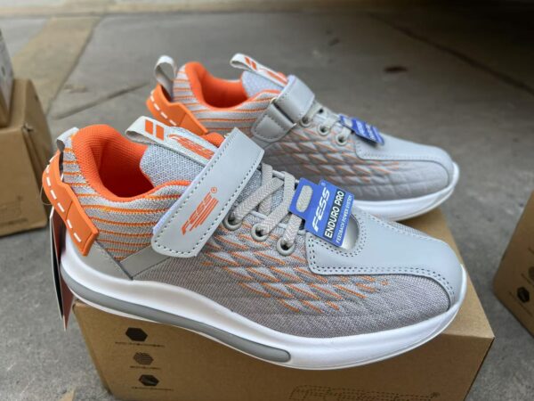 ZJ0160049ET High-quality flying woven children's shoes