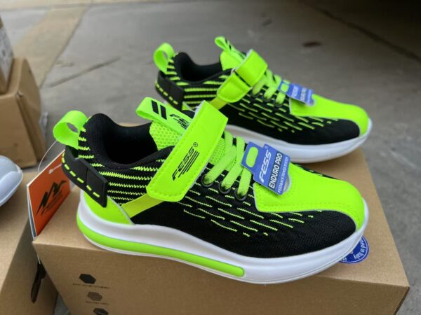 ZJ0160049ET High-quality flying woven children's shoes