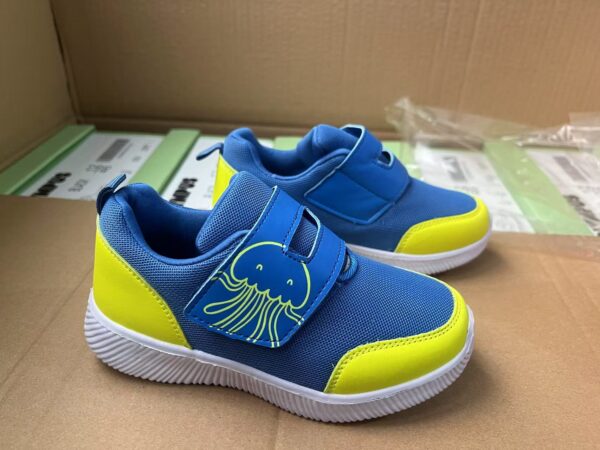 ZJ0160052ET Children's sports shoes