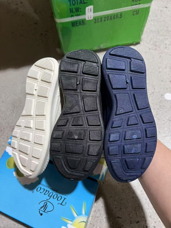 ZJ0160053ET Multi colored Children's flying woven shoes