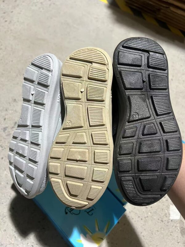 ZJ0160053ET Multi colored Children's flying woven shoes